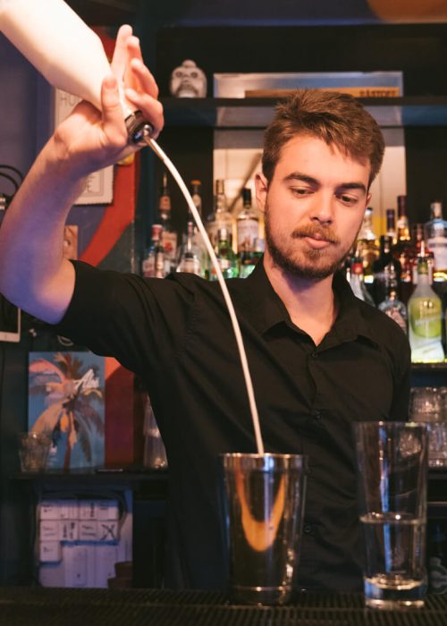 bartender-aloe-bar-copenhagen